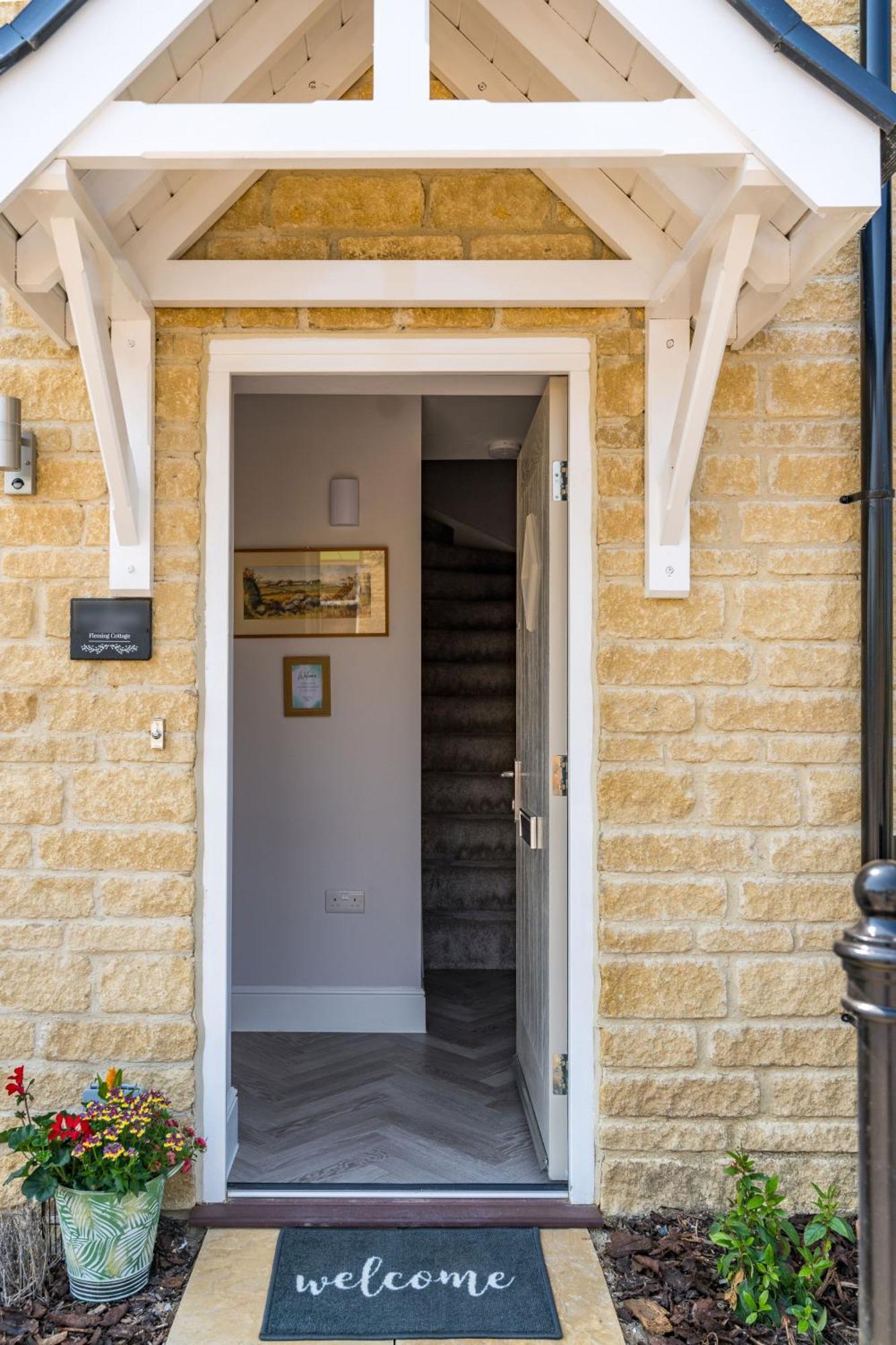 Fleming Cottage - Contemporary Cotswold Home Upper Rissington Exteriér fotografie